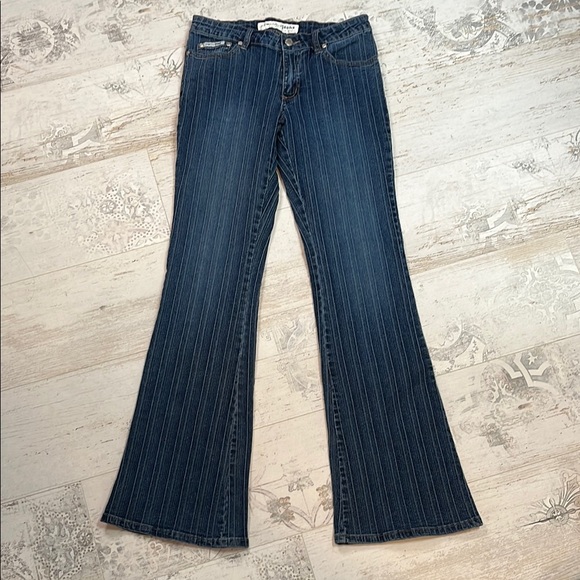Y2K Younique Jeans Medium Wash Textured Flare Jeans Size 3 - Picture 1 of 8